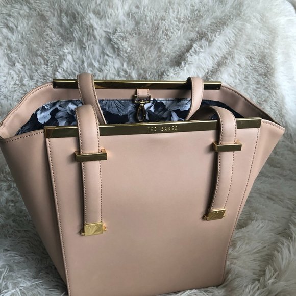 Ted Baker Nude Bag/Tote with Gold Hardware - Picture 10 of 11